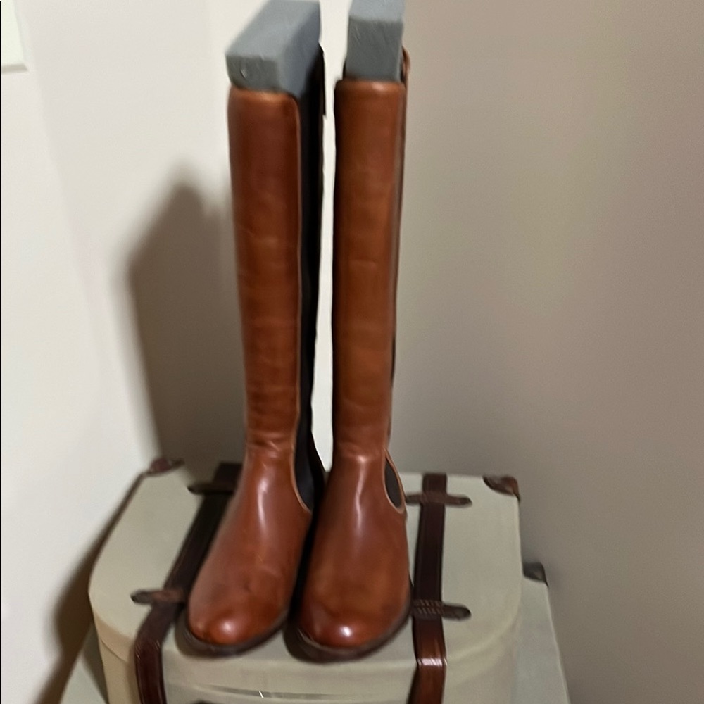 FRYE Brown  Leather Boots SIZE 7  NEW